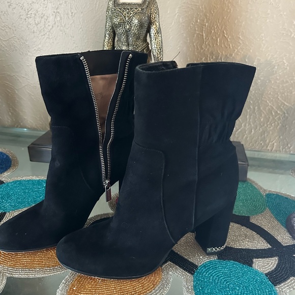 MK Boots - Picture 3 of 4